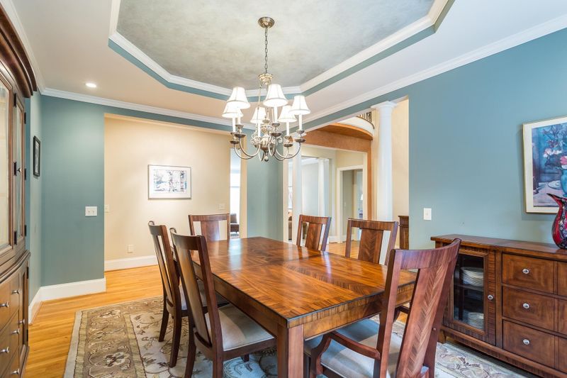1209 Tacketts Pond Dr, Raleigh, NC 27614