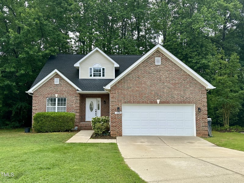 1209 Waterford Green Dr, Apex, NC 27502