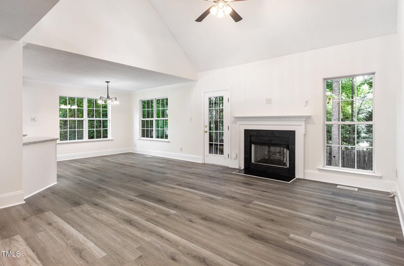 1209 Waterford Green Dr, Apex, NC 27502