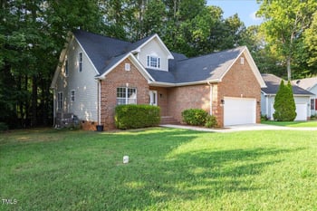 1209 Waterford Green Dr, Apex, NC 27502