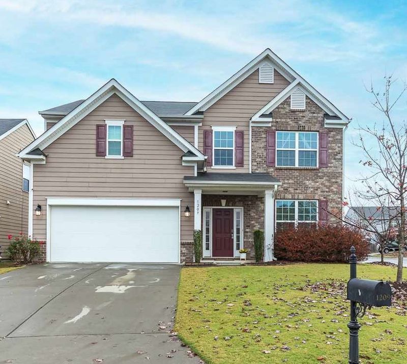 1209 Willowcrest Rd, Durham, NC 27703