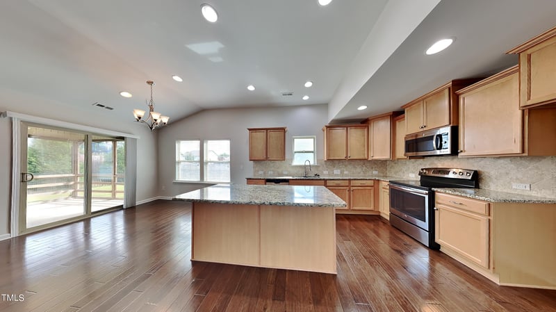 1209 Windrose Dr, Fuquay Varina, NC 27526