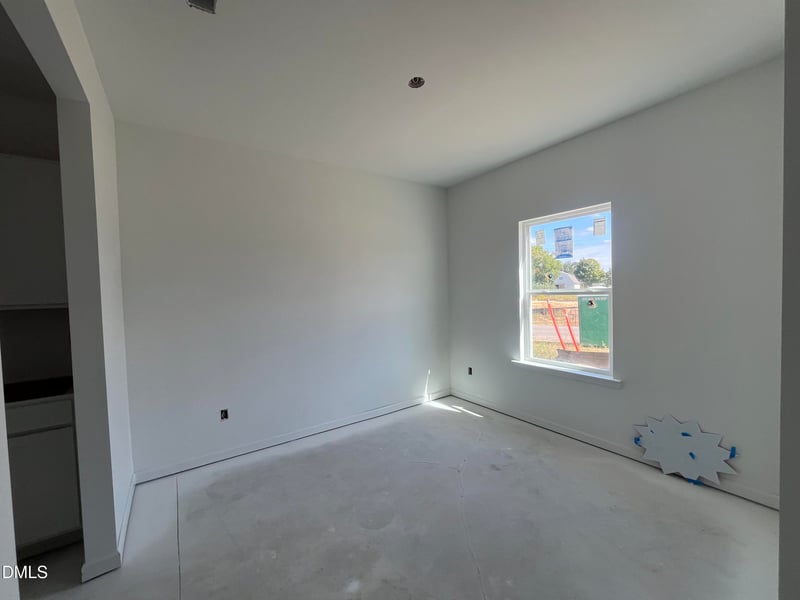 121 American Marigold Dr, Benson, NC 27504