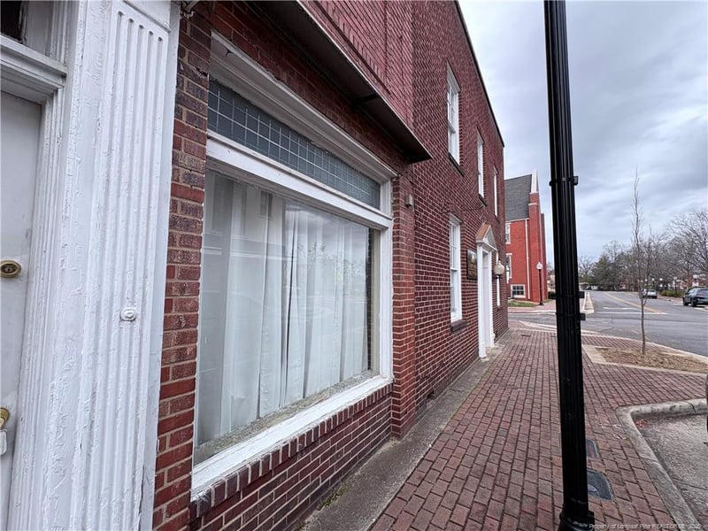 121 Anderson St, Fayetteville, NC 28301