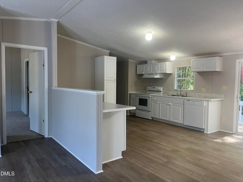 121 Ash St, Coats, NC 27521
