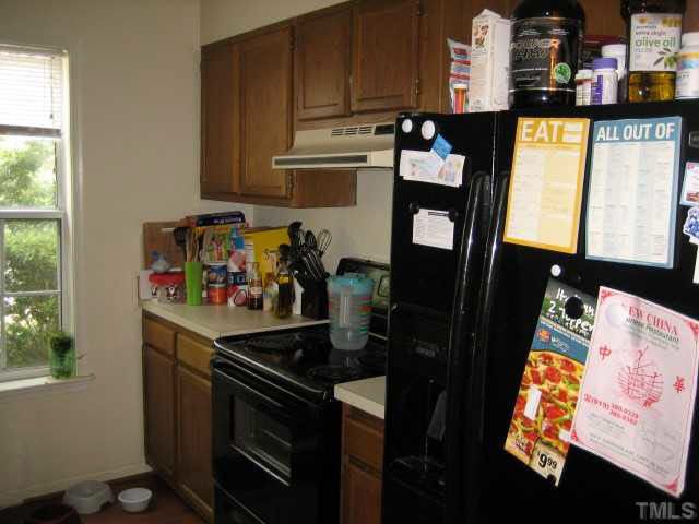 121 Assembly Ct, Cary, NC 27511