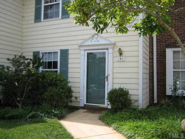 121 Assembly Ct, Cary, NC 27511