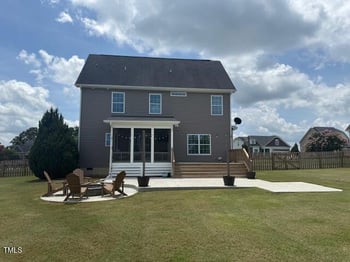 121 Atkins Village Ct, Fuquay Varina, NC 27526