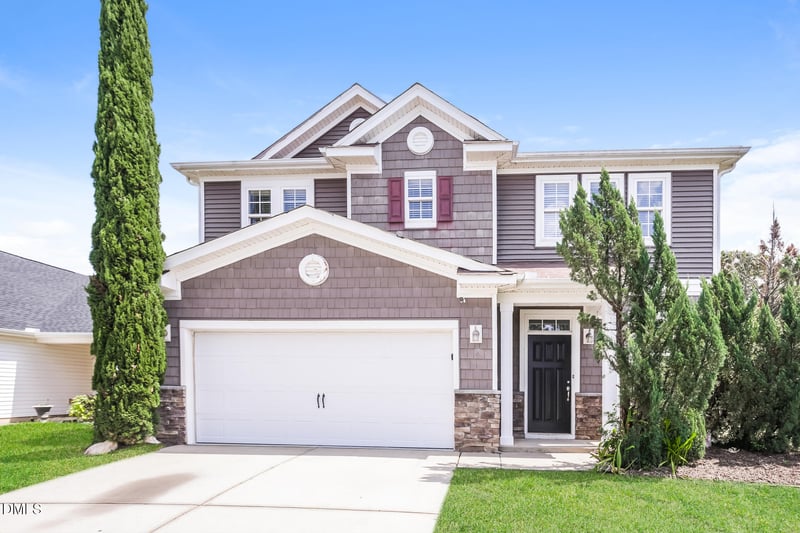 121 Averasboro Dr, Clayton, NC 27520