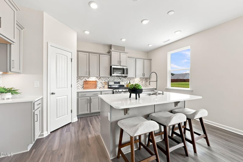 121 Barn Door Dr, Lillington, NC 27546