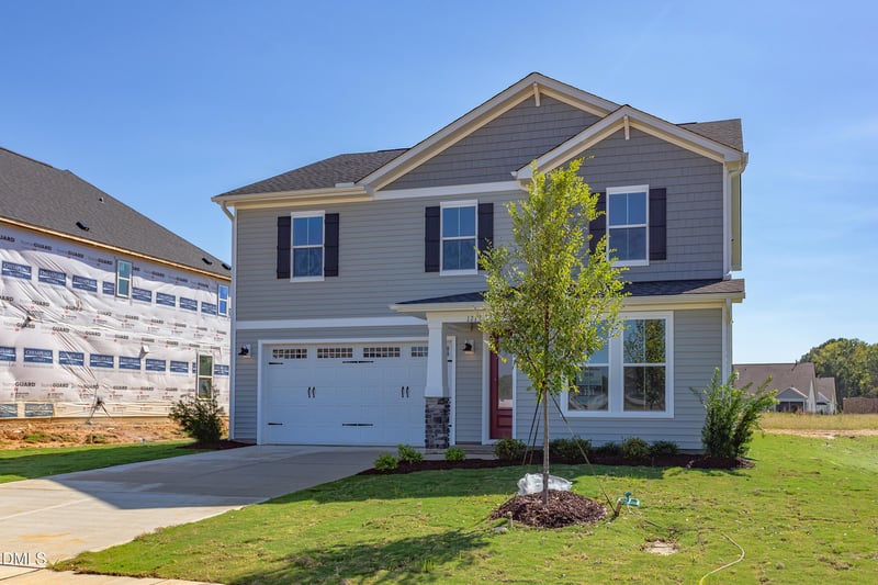 121 Barn Door Dr, Lillington, NC 27546