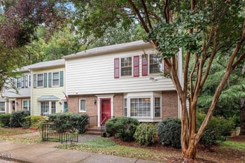 121 Bay Dr, Cary, NC 27511