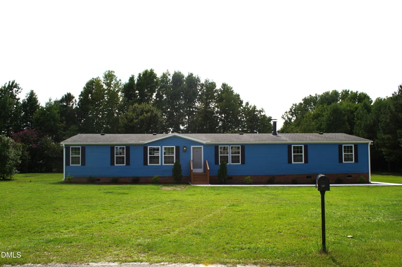 121 Bent Tree Ct, Lillington, NC 27546