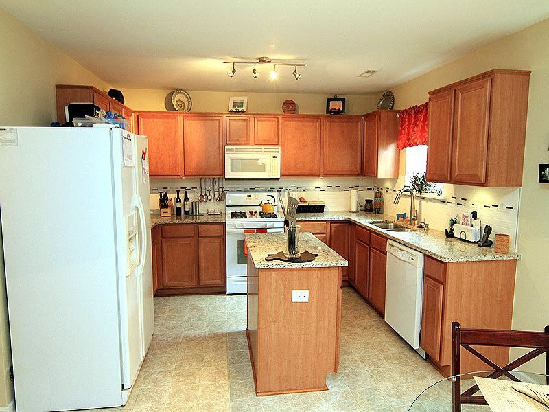 121 Berrydowns Dr, Morrisville, NC 27560