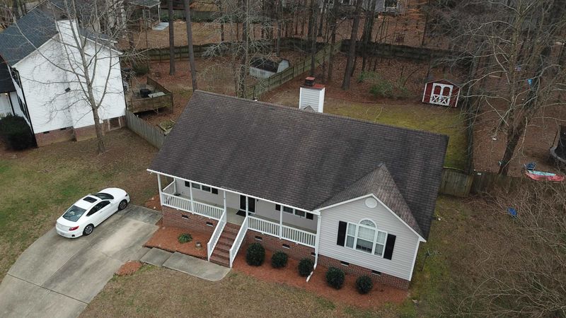 121 Biltmore Dr, Clayton, NC 27520