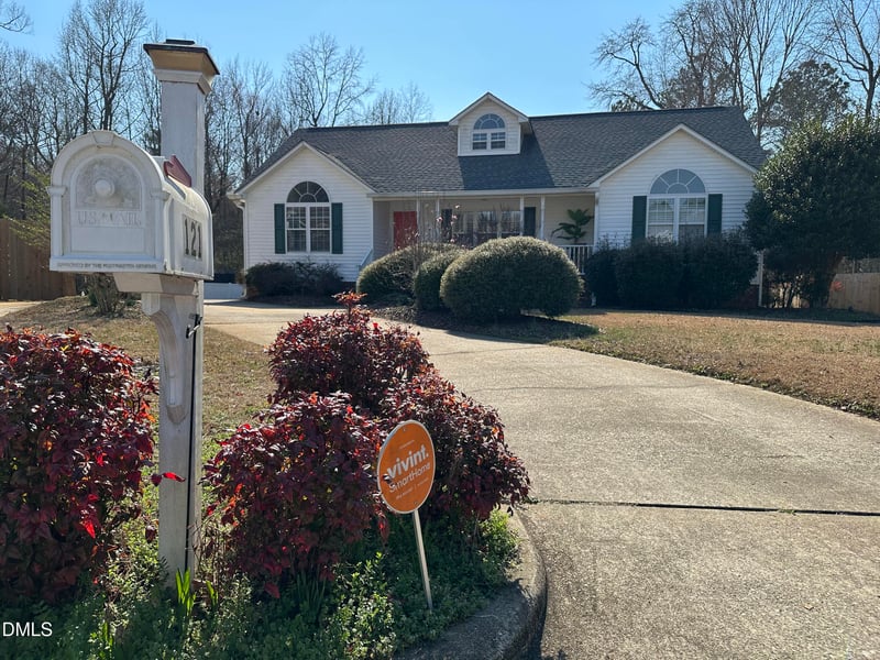 121 Blackthorne Pl, Garner, NC 27529