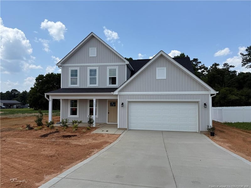 121 Boston River Dr, Dunn, NC 28334