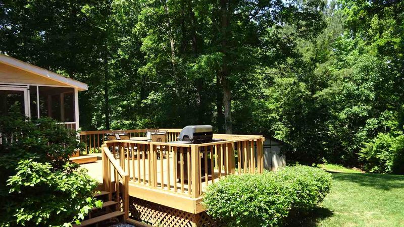 121 Boxford Rd, Morrisville, NC 27560