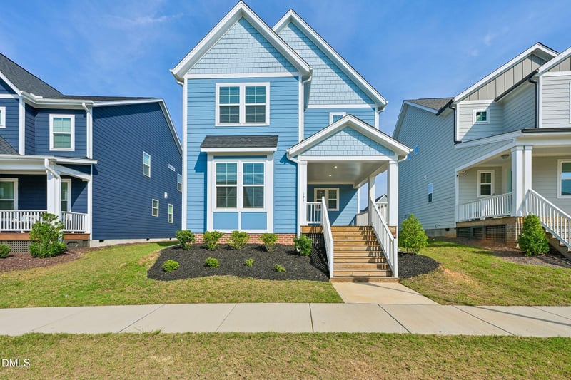 121 Broadwater Dr, Wake Forest, NC 27587