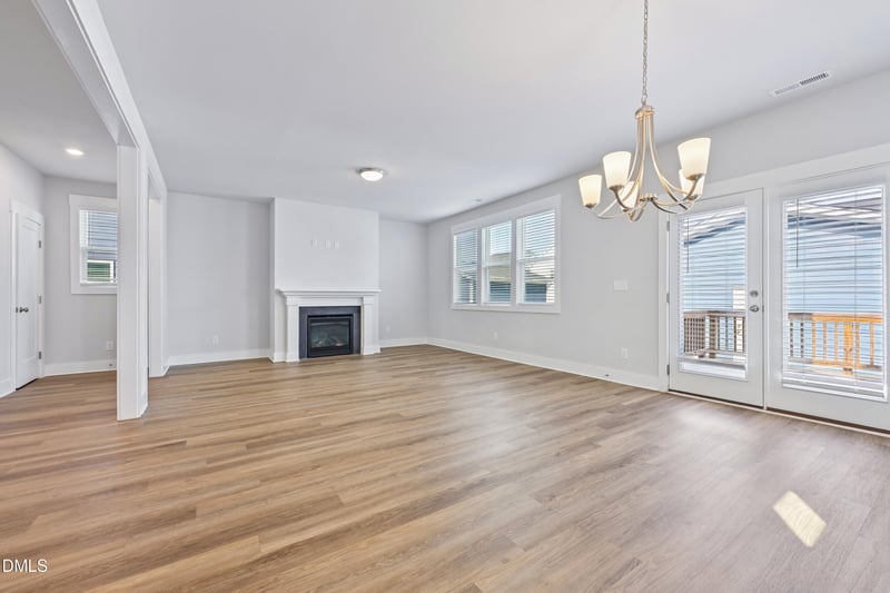 121 Broadwater Dr, Wake Forest, NC 27587