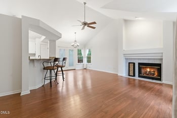 121 Buena Vista Dr, Cary, NC 27513