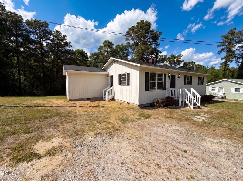 121 Bullock Dr, Louisburg, NC 27549