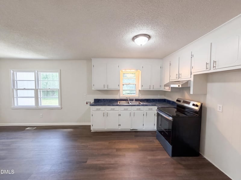 121 Bullock Dr, Louisburg, NC 27549