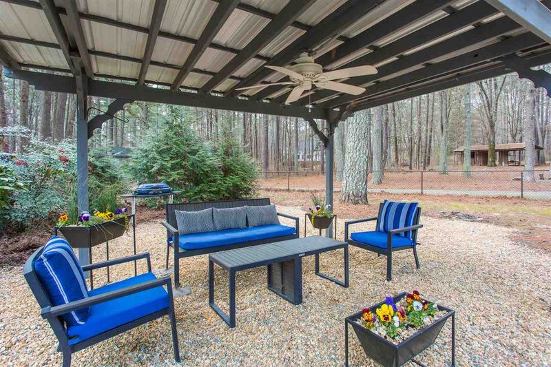 121 Carolina Forest Rd, Chapel Hill, NC 27516