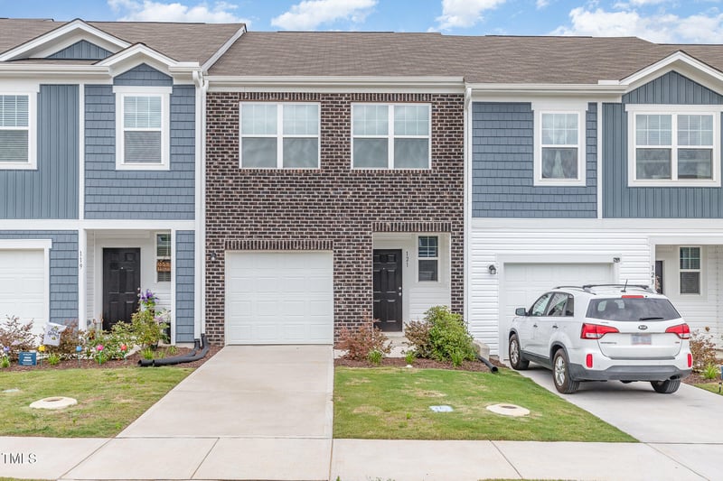121 Chubb Rg, Clayton, NC 27520