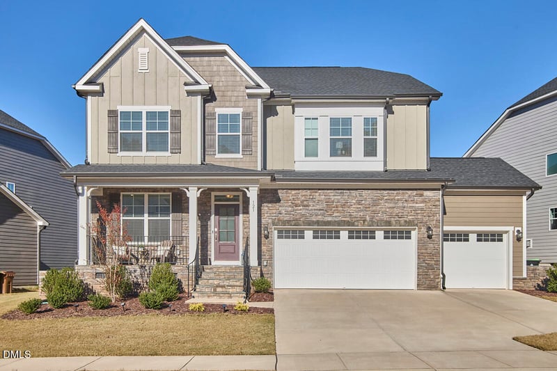 121 Cramerton Dr, Holly Springs, NC 27540