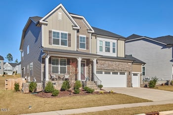 121 Cramerton Dr, Holly Springs, NC 27540