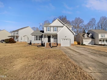 121 Creekbank Ct, Garner, NC 27529