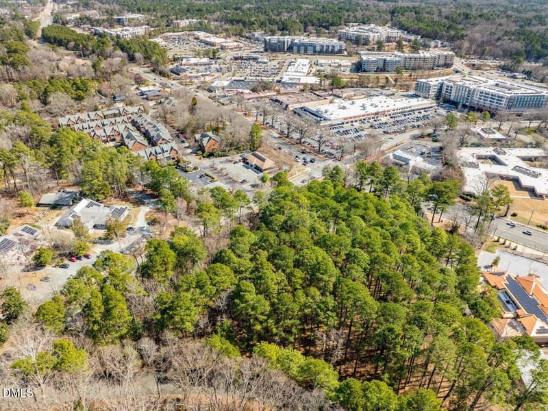 121 Elliott Rd, Chapel Hill, NC 27514