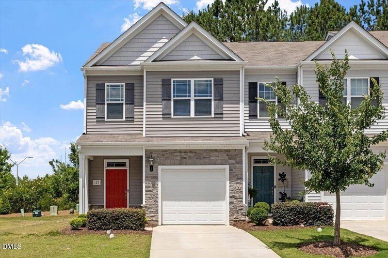 121 Enterprise Dr, Clayton, NC 27520