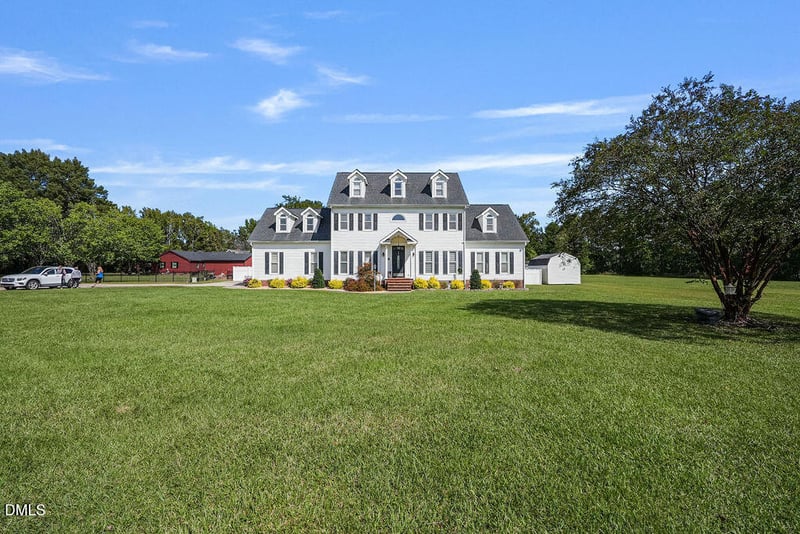 121 Erwin Ave, Erwin, NC 28339