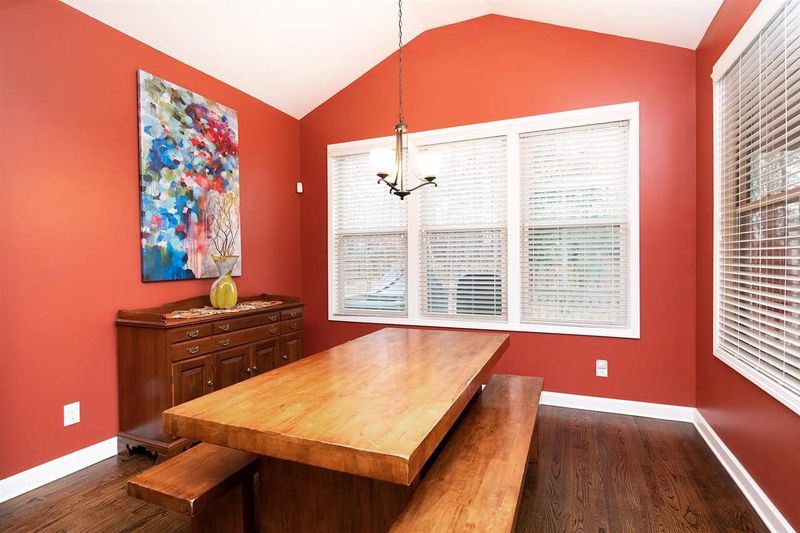 121 Feathercrest Ln, Apex, NC 27539