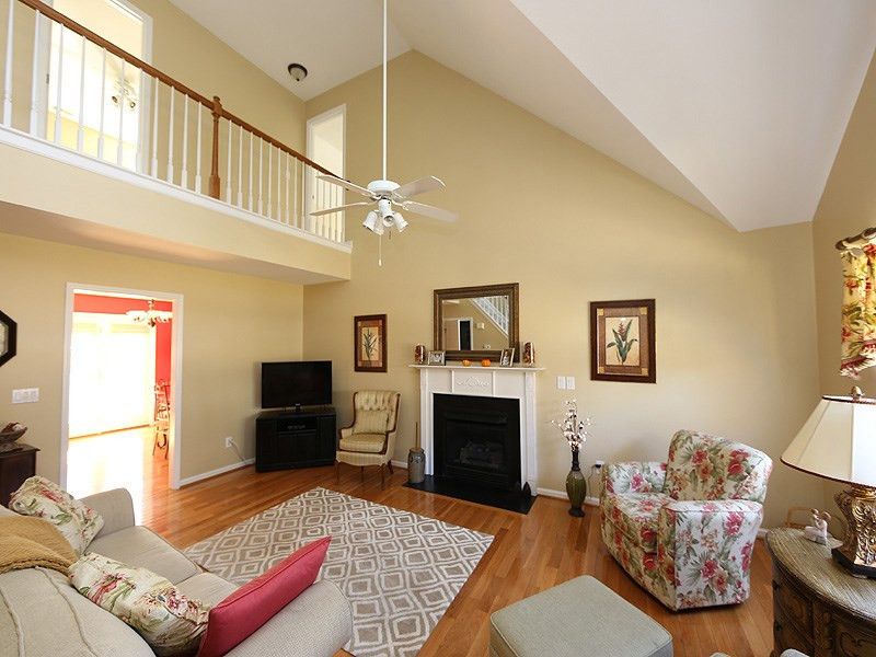121 Feezor Ct, Clayton, NC 27527