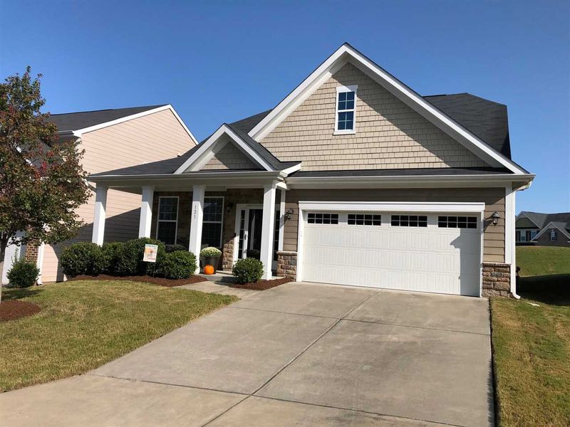 121 Glenview Ln, Durham, NC 27703