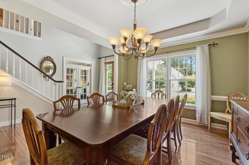 121 Goldenthal Ct, Cary, NC 27519