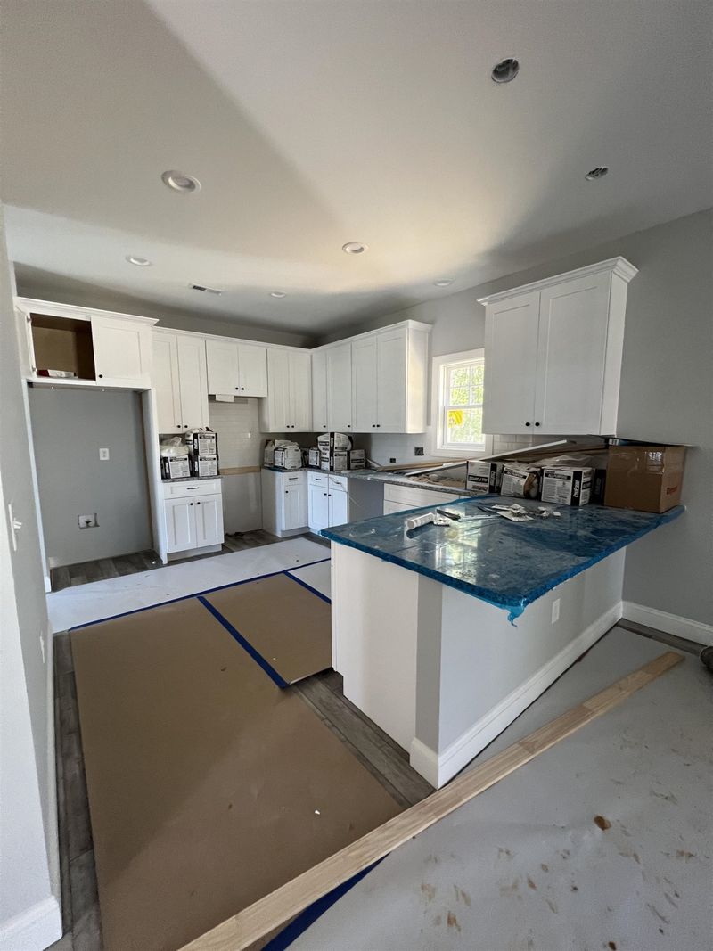 121 Hanover Ct, Clayton, NC 27527