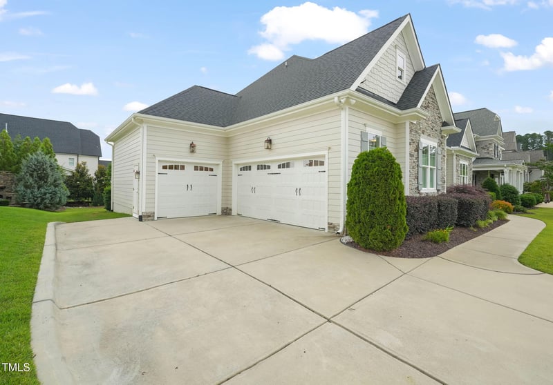 121 Hardy Oaks Way, Holly Springs, NC 27540