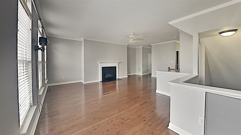121 Havelock Ct, Apex, NC 27539
