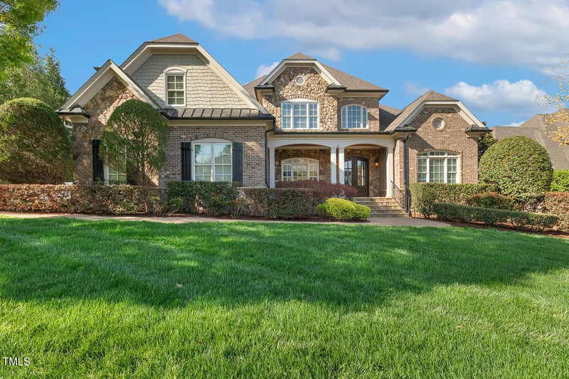 121 Highclere Ln, Cary, NC 27518