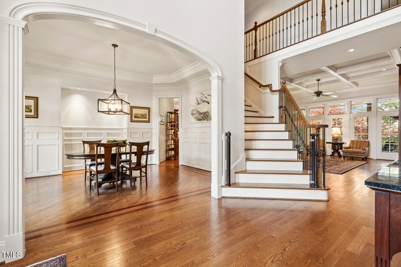 121 Highclere Ln, Cary, NC 27518