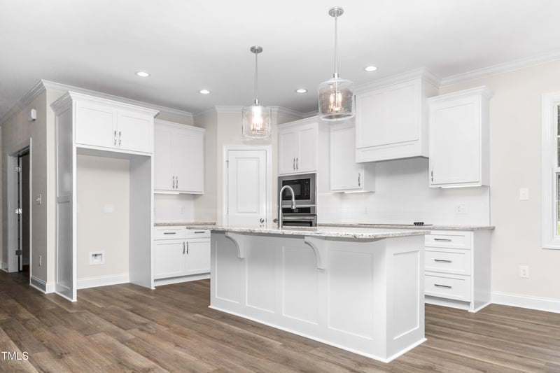121 Hobby Rd, Holly Springs, NC 27540