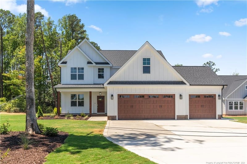 121 Hobby Rd, Holly Springs, NC 27540