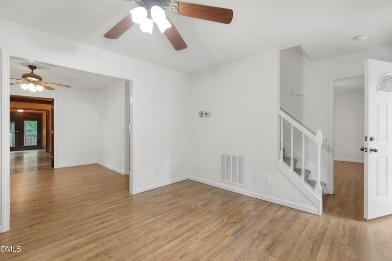 121 Hogan Dr, Garner, NC 27529