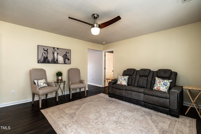121 Holly Mountain Rd, Holly Springs, NC 27540