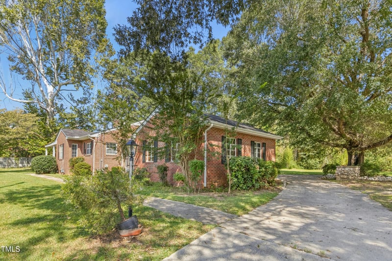 121 John Rosser Rd, Sanford, NC 27332