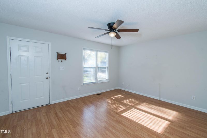 121 Jutson St, Knightdale, NC 27545